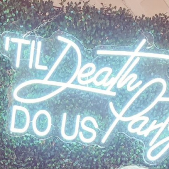 Sign - Picture 2 of 3